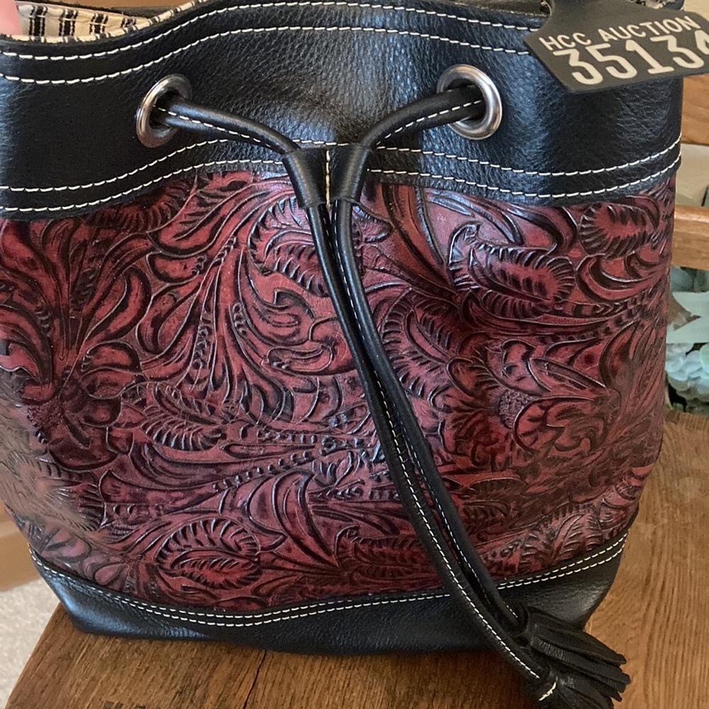 Like New!  Holy Cow Couture Large Feed Bucket